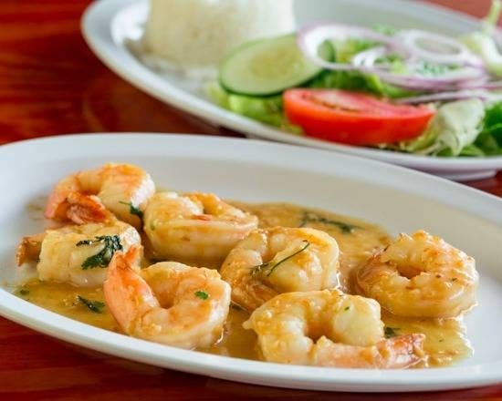 Camarones al Gusto.